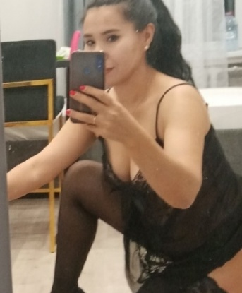 Опытная и страстная блондинка готова исполнить твои самые смелые фантазии. Приглашаю в гости для незабываемого отдыха и релаксации. Только для достойных мужчин. 1991, 33 года